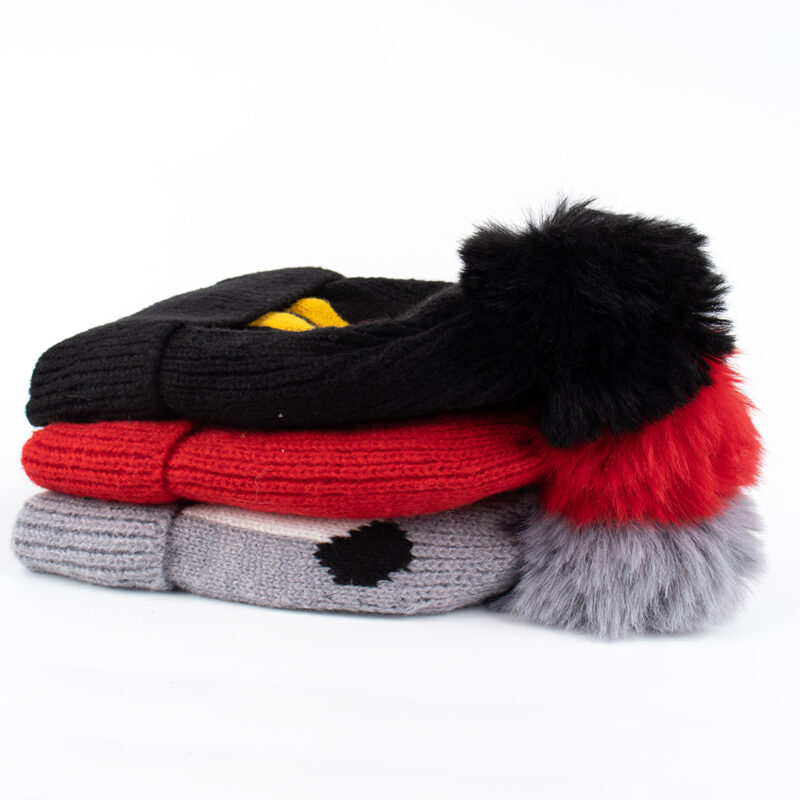 GORRO DE NENE CON POMPOM - Imagen 3