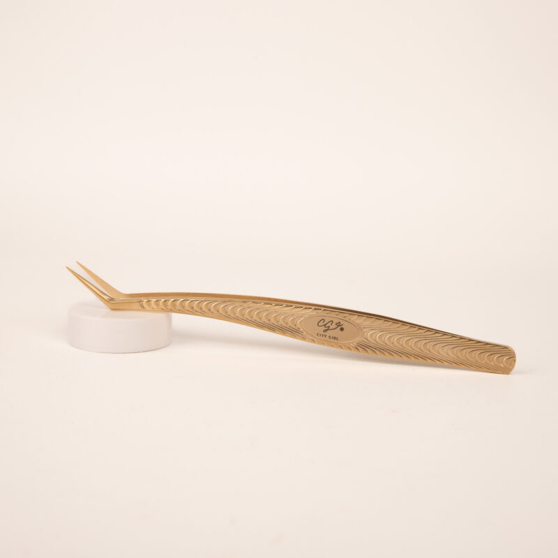 PINZA DORADA PARA PESTAÑAS CITY GIRL