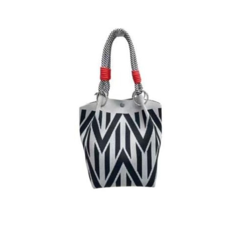 CARTERA MEDIANA DE TELA ESTAMPADA - CITY GIRL