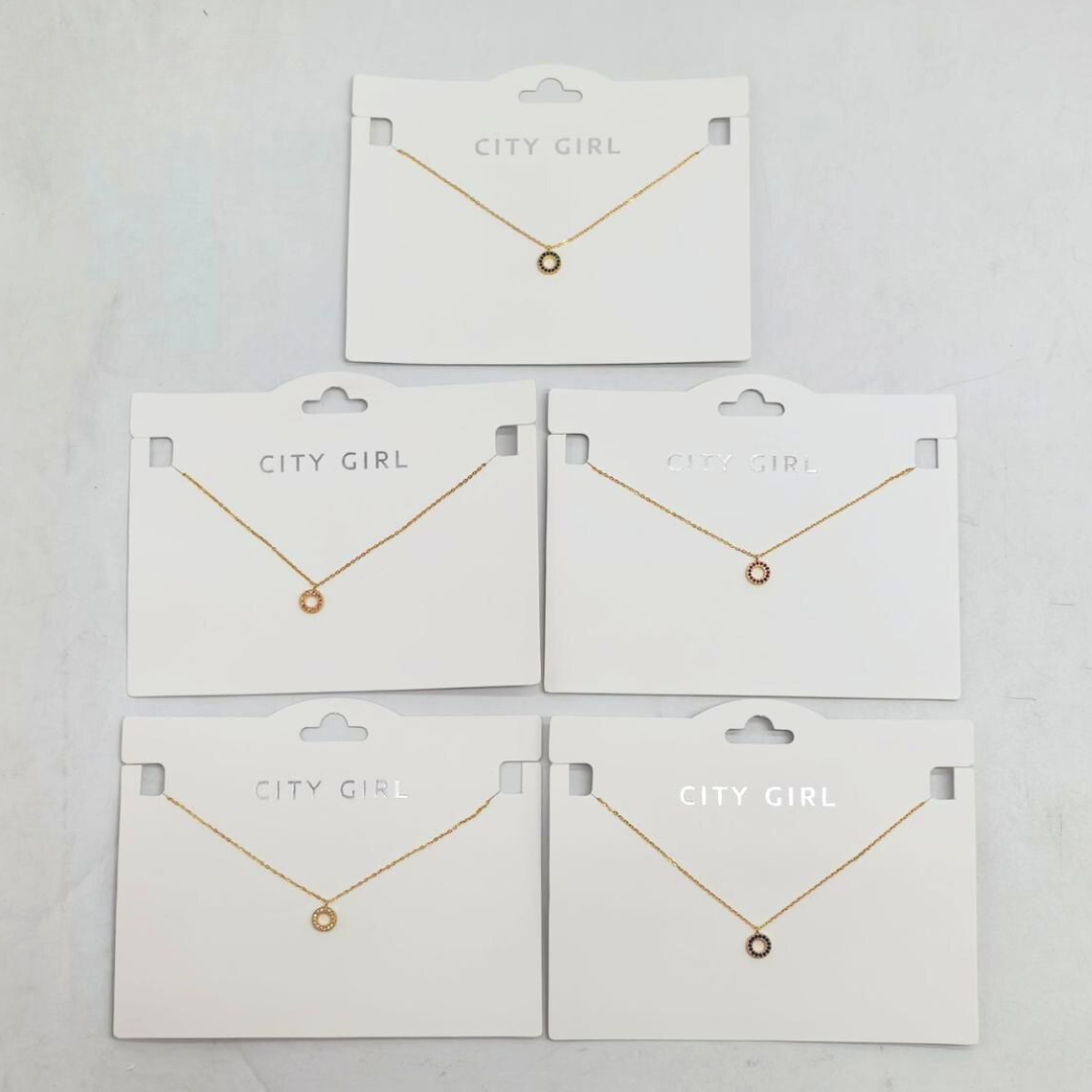 COLLAR CON COLGANTE DORADO - CITY GIRL