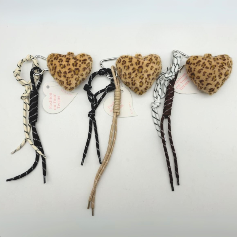 LLAVEROS CHARMS CORAZON ANIMAL PRINT - PAQUETE 12u