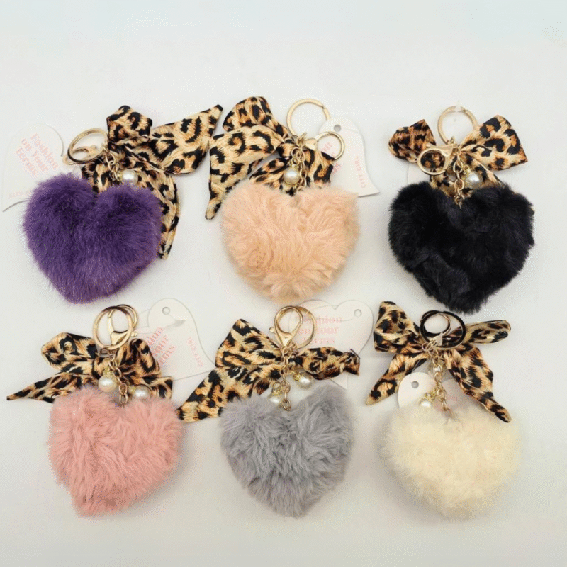 LLAVEROS CHARMS POMPÓN CORAZON CON MOÑO PRINT – PAQUETE 12u