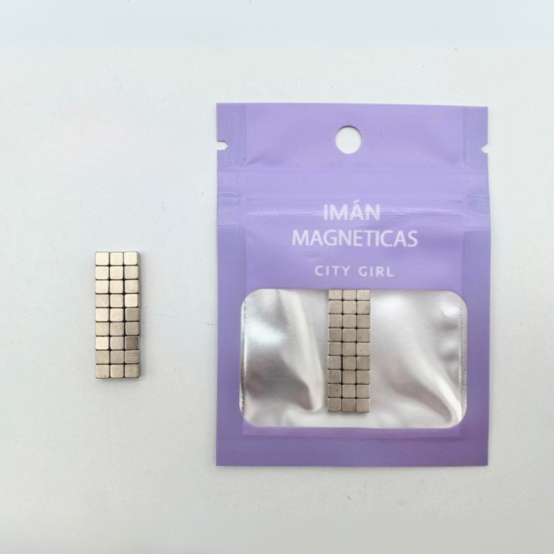 MINI IMANES CUADRADOS *PEQUEÑOS – CITY GIRL