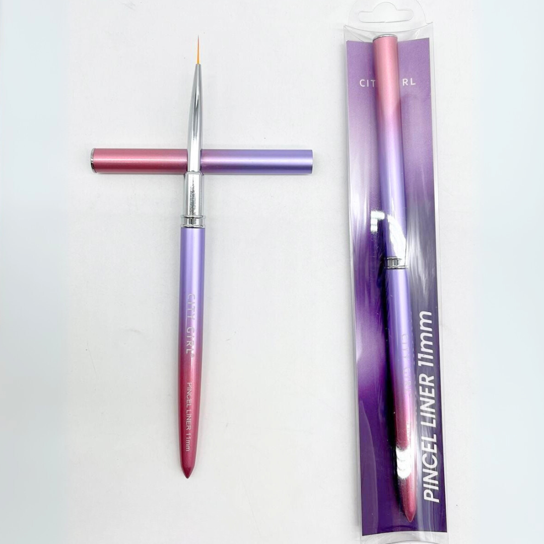 PINCEL LINER #4 - CITY GIRL