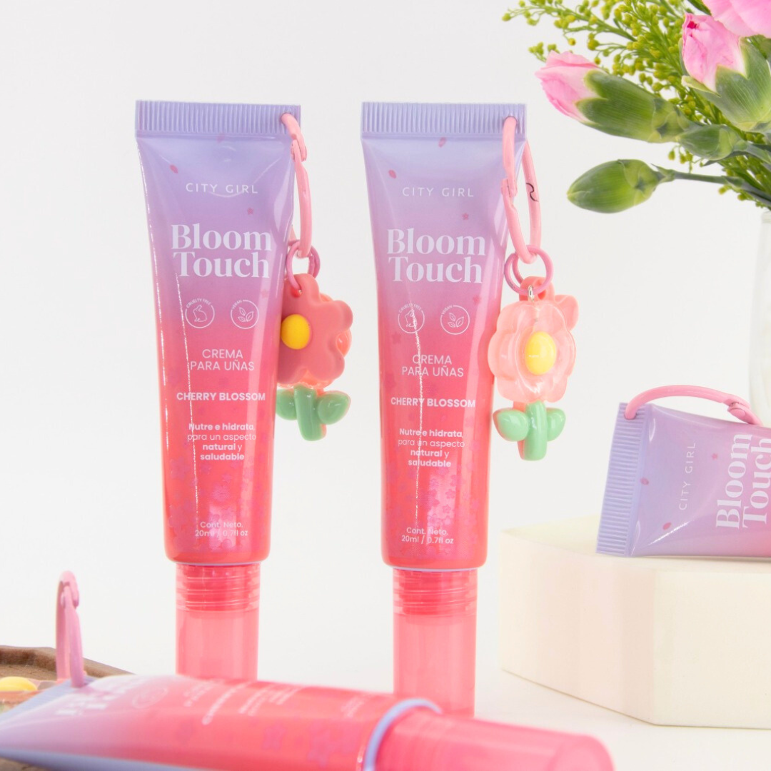 LLAVERO CON CREMA PARA UÑAS CHERRY - CITY GIRL