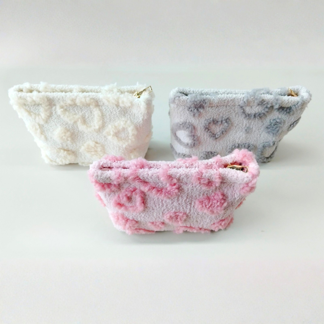 NECESER / PORTA COSMÉTICOS PELUCHE CON CORAZONES - CITY GIRL