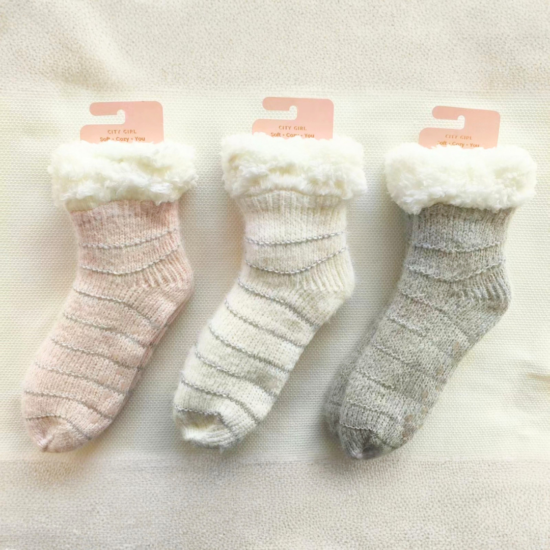 PANTUMEDIAS DE PELUCHE - CITY GIRL